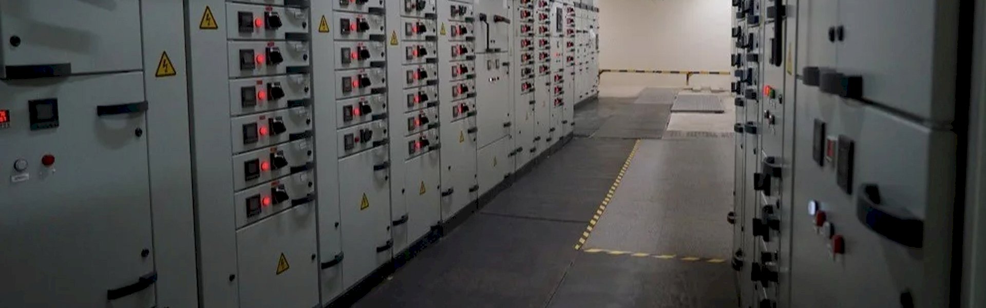 BS EN 61111 electrical safety matting used in a commercial electrical control room in the UK