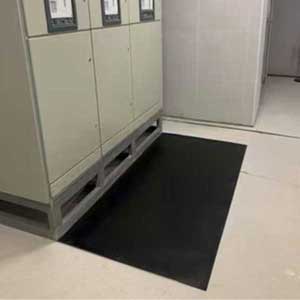 Durable electrical safety matting